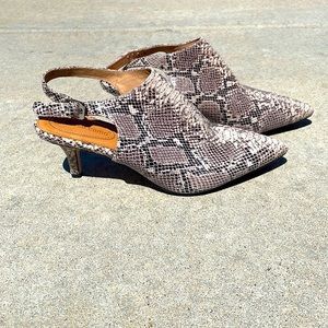 Women’s sling back heels, snake skin, 9